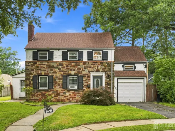 928 Beechwood Ct, Plainfield, NJ 07060