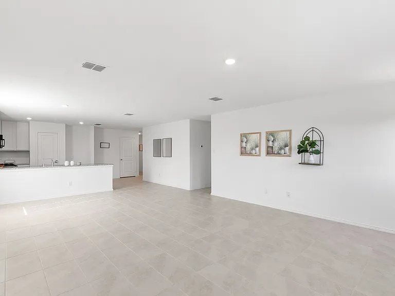 2821 Watchpoint Rd — Photo 9