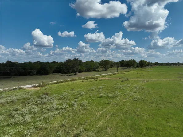 1 Tenney Creek Rd, Dale, TX 78616
