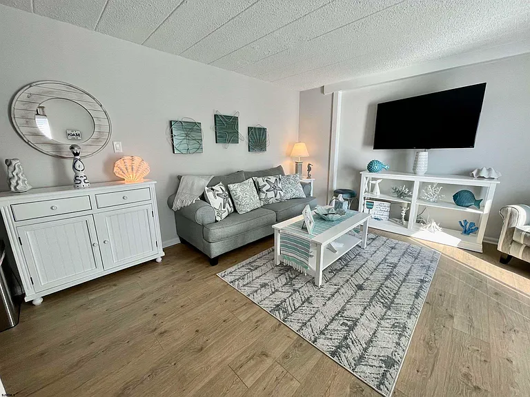 9510 Amherst Ave #149 — Photo 7
