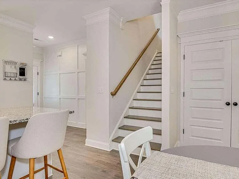 312 Sumac Trl — Photo 8