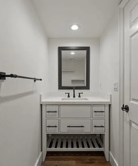 1107 Princeton St #105 — Photo 15