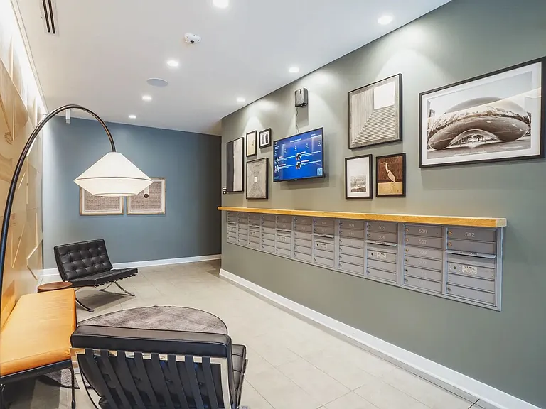 831 N Milwaukee Ave #501 — Photo 3