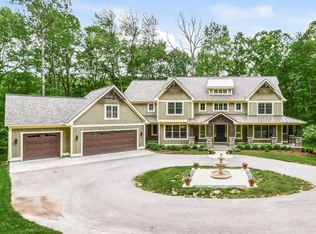 5354 Pinnacle Point Dr NE, Ada, MI 49301