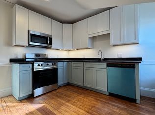 45 10th St #3, Providence, RI 02906