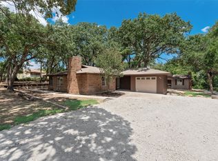 294 Thomas Len Rd, Azle, TX 76020