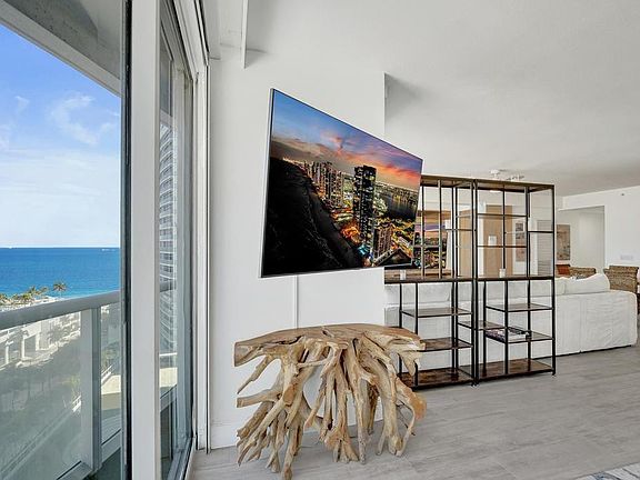4th image of 3101 Bayshore #1502