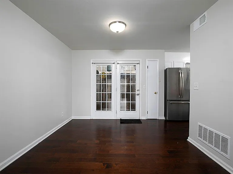 1018 Old Holcomb Bridge Rd — Photo 10