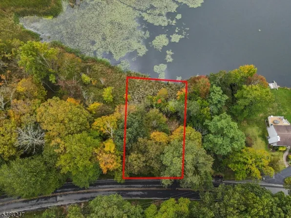 99 Seneca Lake Rd, Sparta Twp., NJ 07871