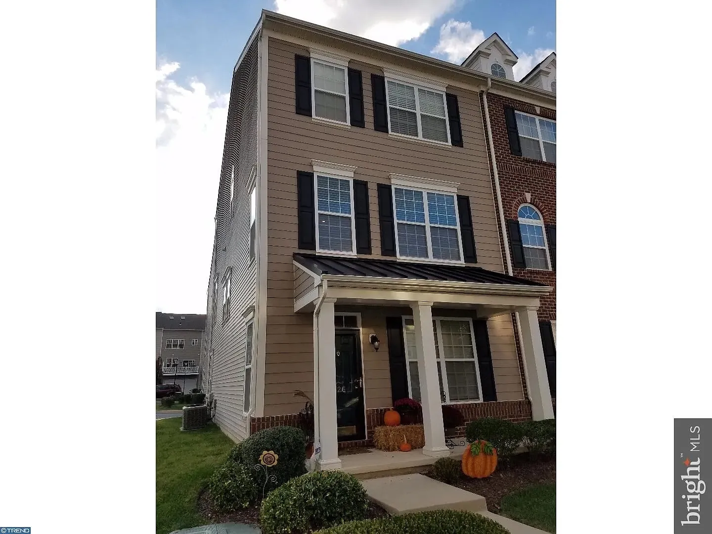 3 bed, 1600 sqft, $2,850 — Photo 3