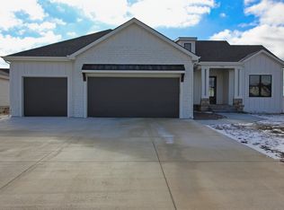 2702 E 17th St, Hays, KS 67601