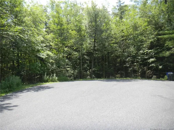 673 Paxton Court, Goshen, CT 06756