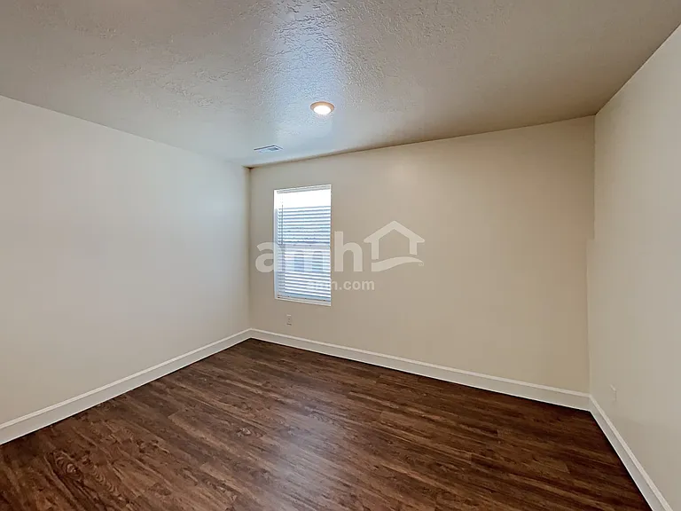 1192 N Wagon Way — Photo 17