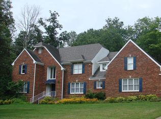 307 Creekshire Dr, Signal Mountain, TN 37377