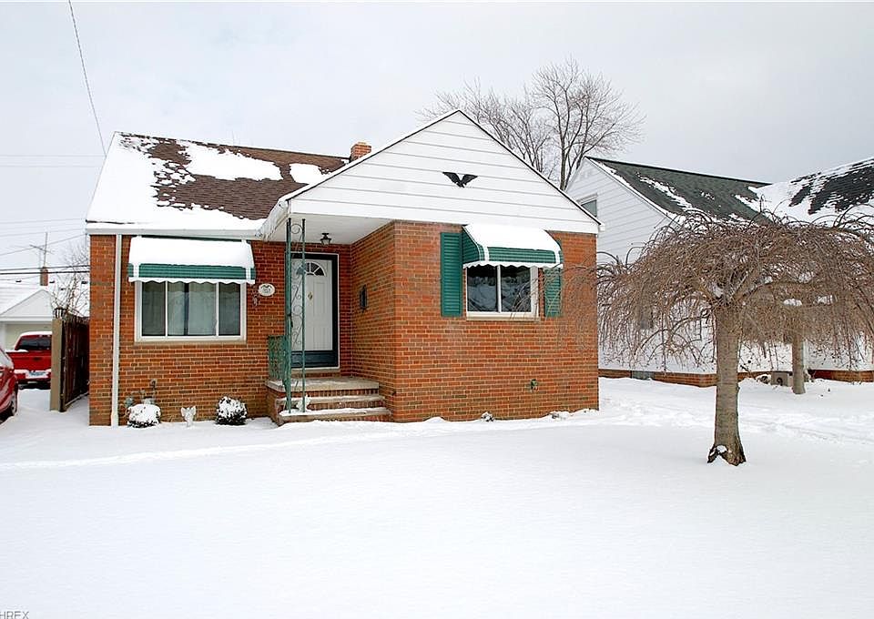 1st image of 383 E 322nd St