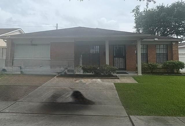 1st image of 2336 Carol Sue Ave