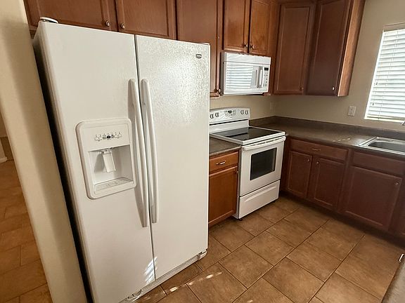 5th image of 1827 E Angelica St