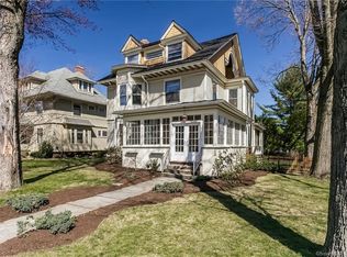 126 Kenyon St, Hartford, CT 06105