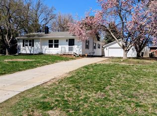 1300 NE 50th Pl, Des Moines, IA 50313