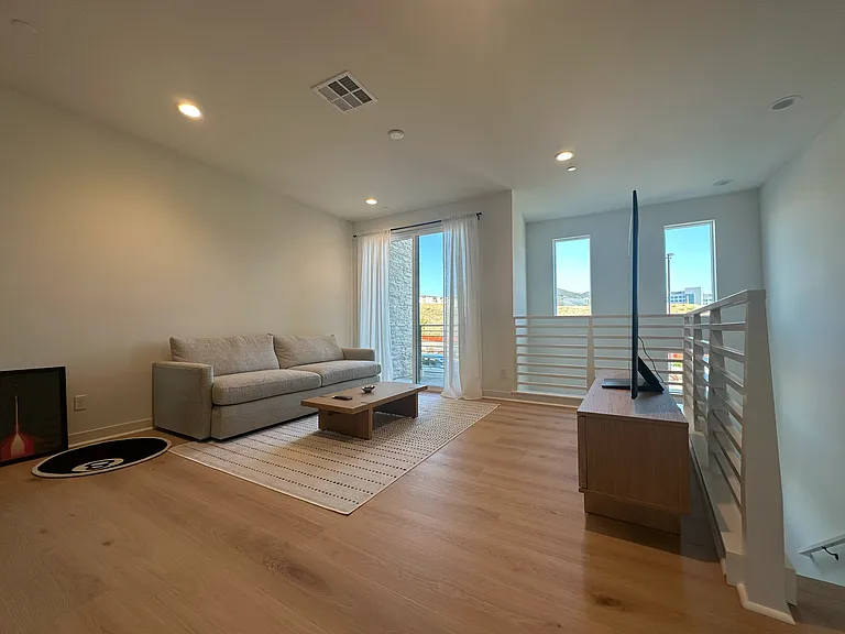 407 Caliper Way — Photo 7