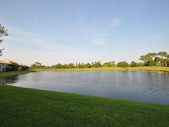 4th image of 16886 Isle Of Palms Dr APT A