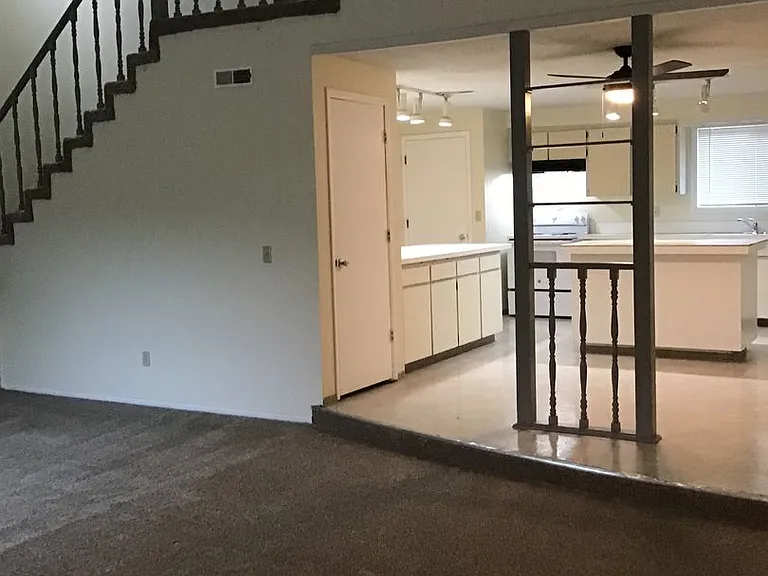 Beverly Ann Apartments — Photo 33