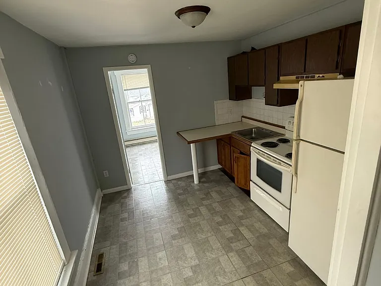 7360 Perry St #B — Photo 1