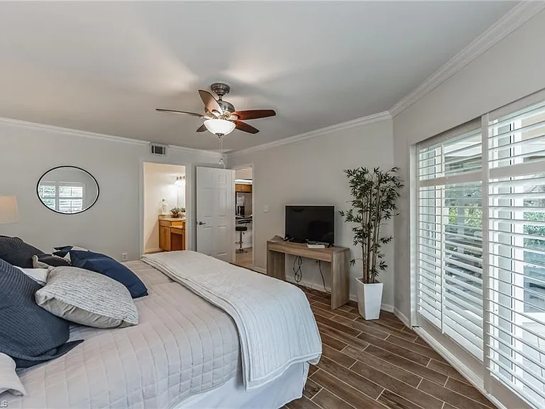 5633 Turtle Bay Dr #37 — Photo 21