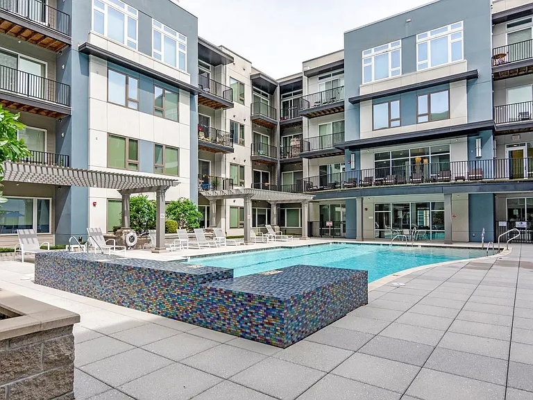 Encore 4505 at Town Center Apartments — Photo 18