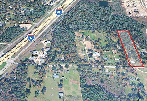 4th image of 26941 E River Rd