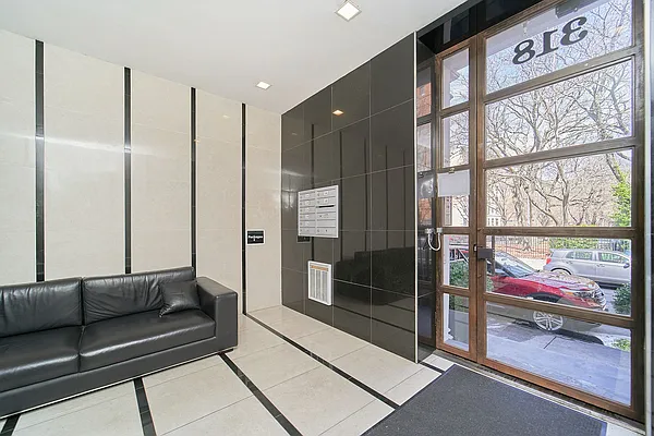 Rented by Compass | media 13