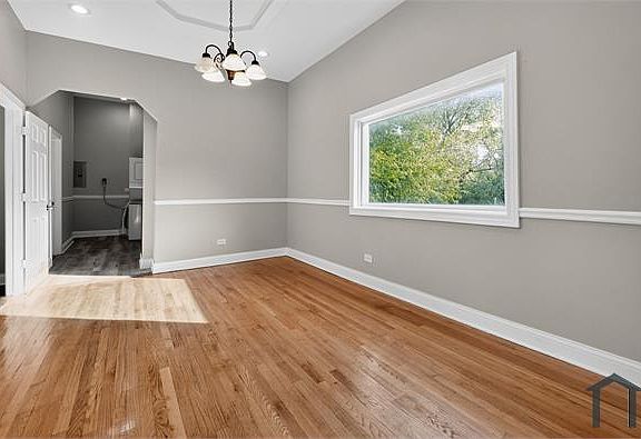 5th image of 844 W 51st Pl #1