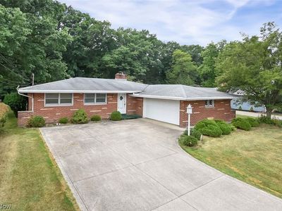 7678 Ragall Pkwy, Middleburg Heights, OH, 44130