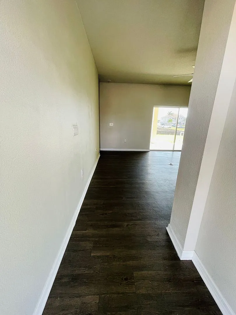 Spacious 3BR/2BA Cape Coral Home with Modern Upgrades — Photo 3