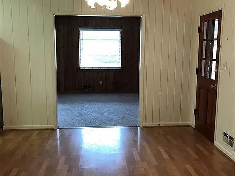 805 Flagler Cir SE — Photo 12