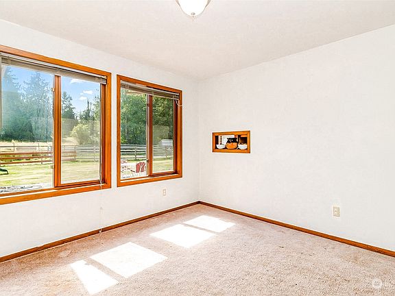 5th image of 13932 80th Street SE
