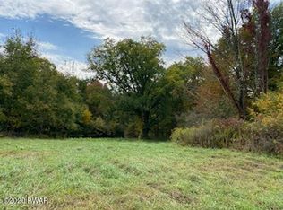 Island Rd, Waymart, PA 18472