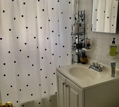 4th image of 24 Beacon Hill Dr APT 12A1