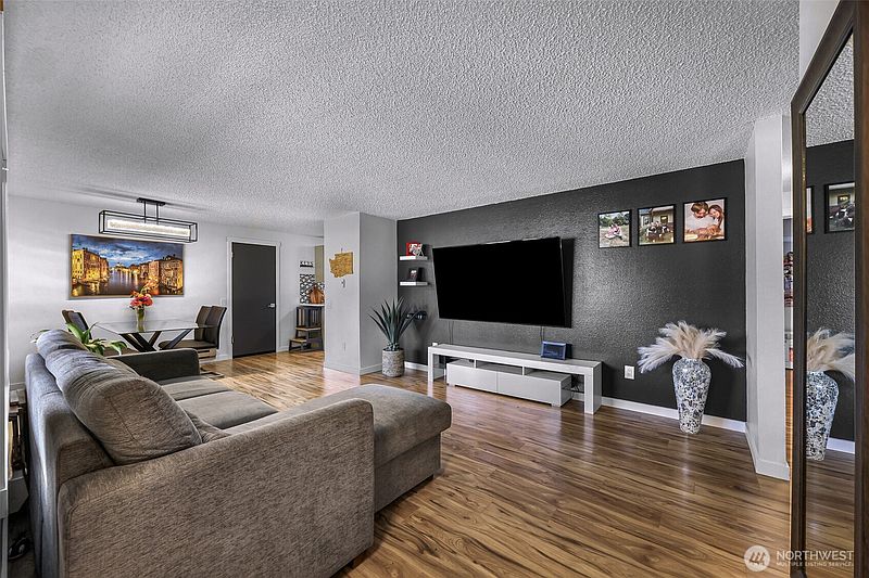 5th image of 6108 Juno Place