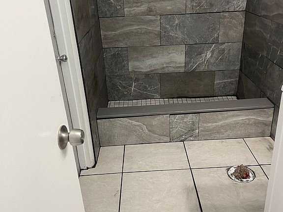 4th image of 1232 W Wellington Dr