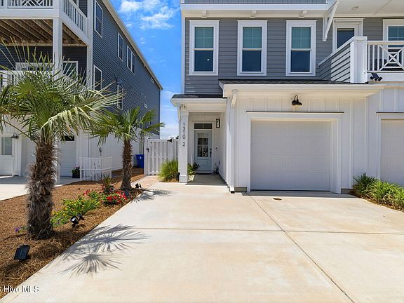 3rd image of 1310 Snapper Lane Unit 2
