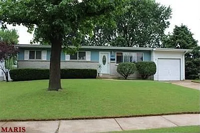 665 Pelican Ln photo 1