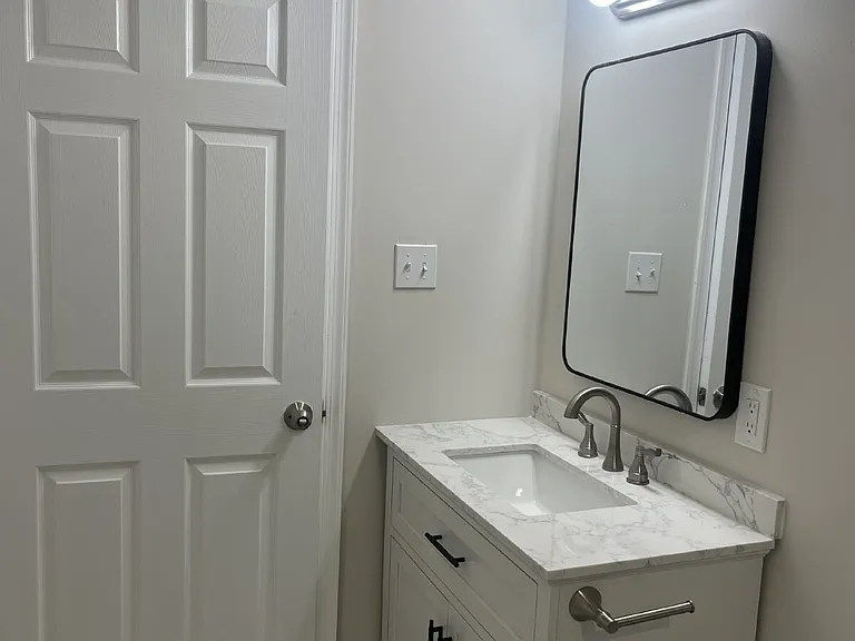 9734 Dumbarton Dr — Photo 17
