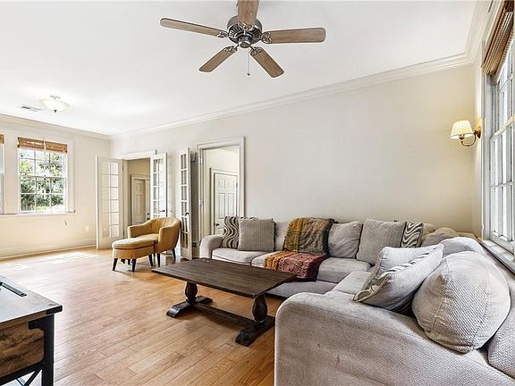4th image of 5521 S Tonti St