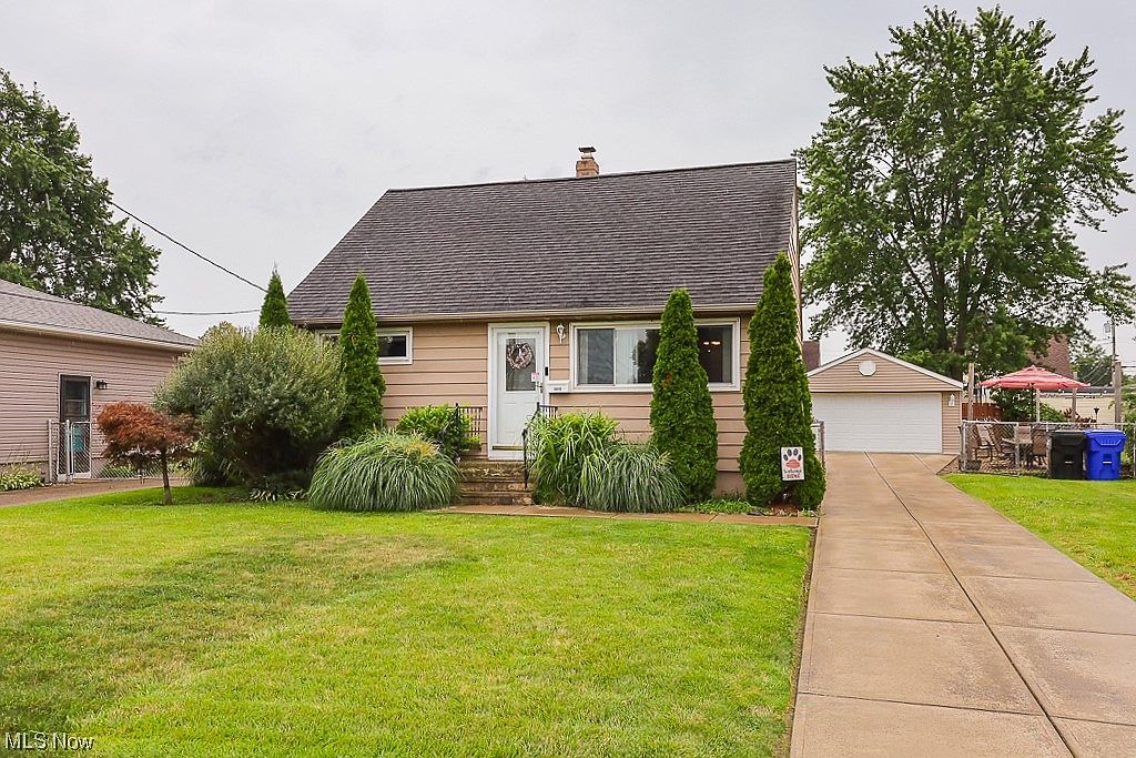 15413 Fayette Blvd, Brookpark, OH 44142 Zillow