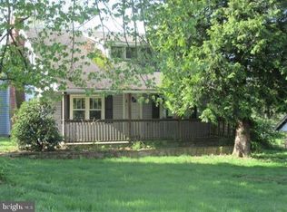 1195 Powells Valley Rd, Halifax, PA 17032