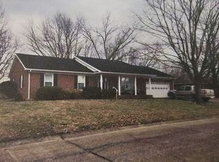 8235 Kingswood Ct, Evansville, IN 47715