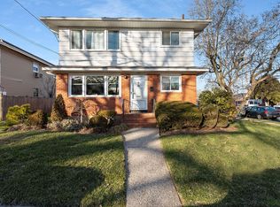 481 Tysens Ln, Staten Island, NY 10306