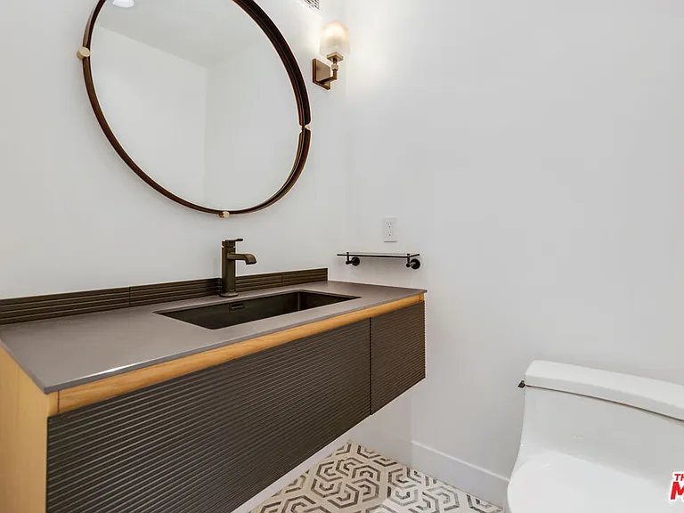 515 Ocean Ave #402S — Photo 31
