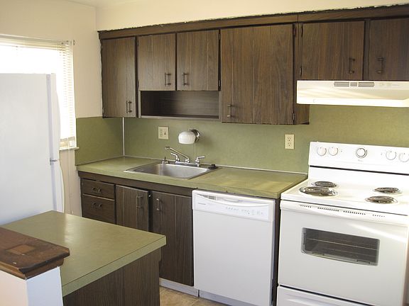 3rd image of 3995 Brookshire Ct